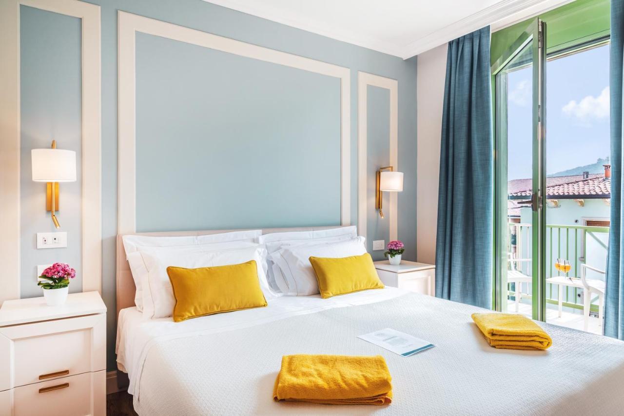 Junior Suite with Balcony