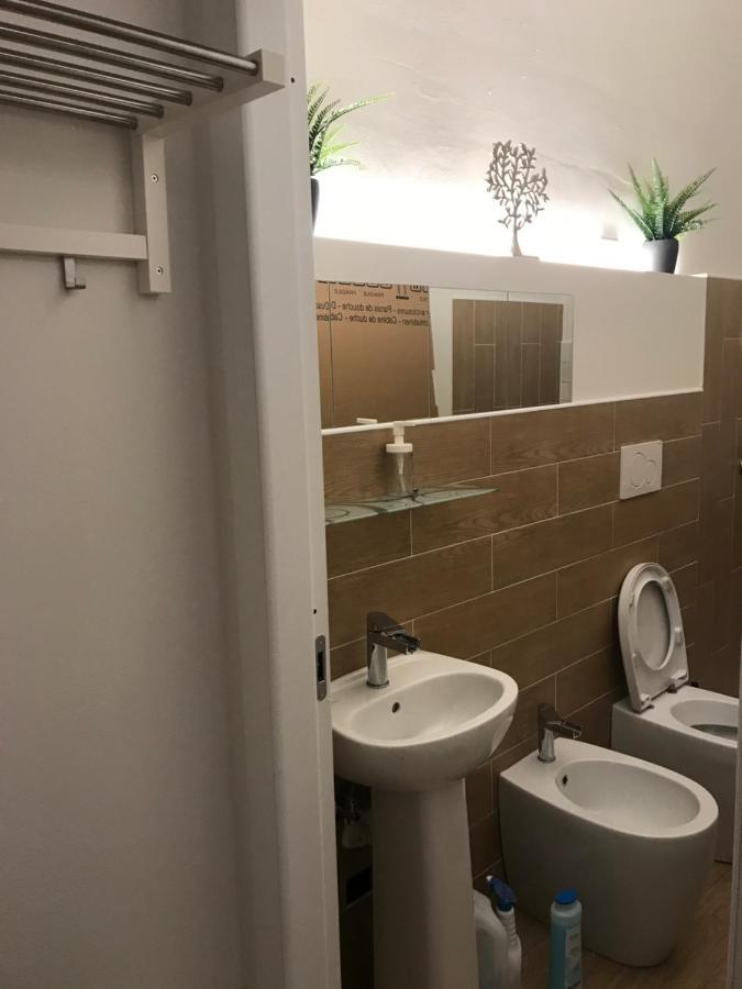 Single Room Bathroom
