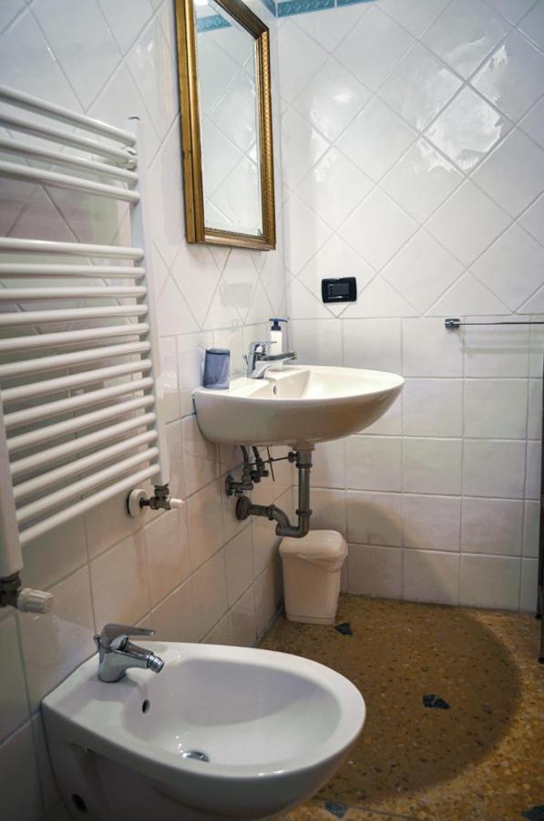 Double or Twin Room Private Bathroom