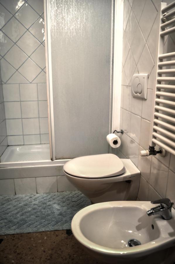 Double or Twin Room Private Bathroom