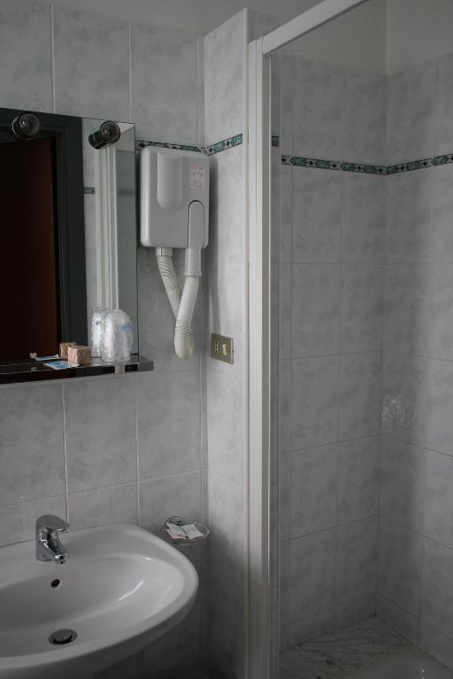 Triple Room,11300845:JPEG