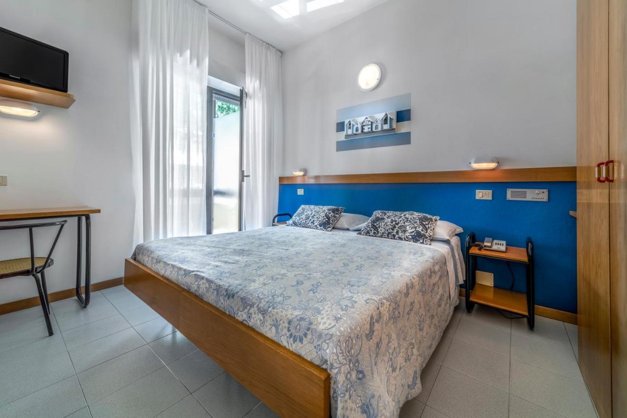 Double or Twin Room Balcony