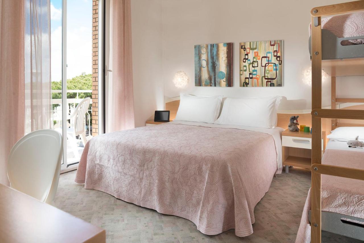 Triple Room,973777075:JPEG