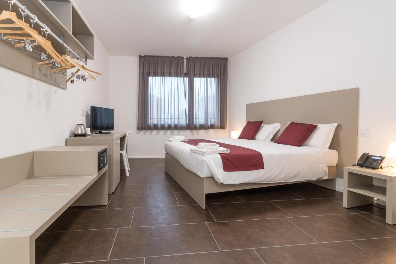 Double or Twin Room Disability Access