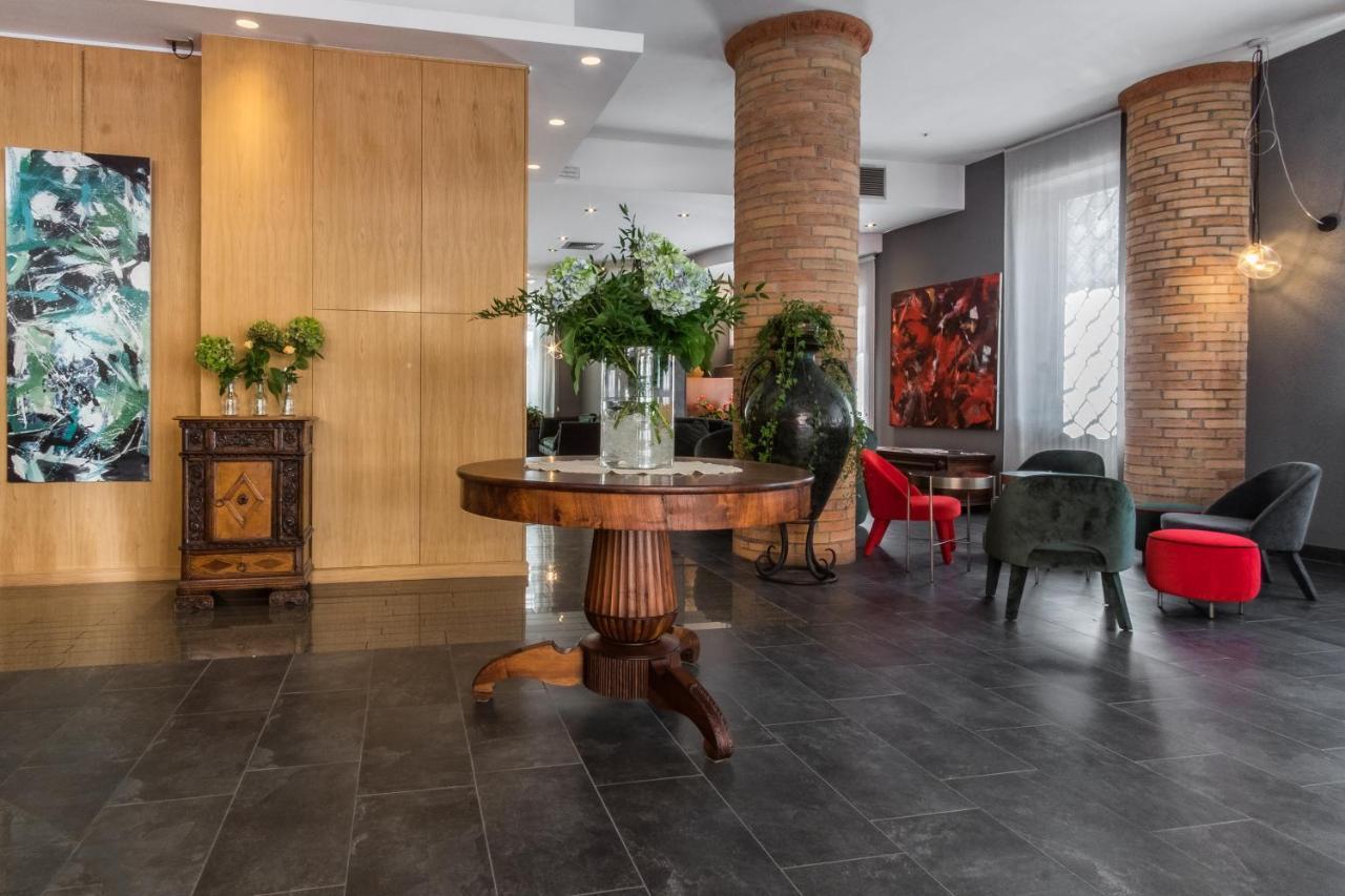 Double Room Separate Building
