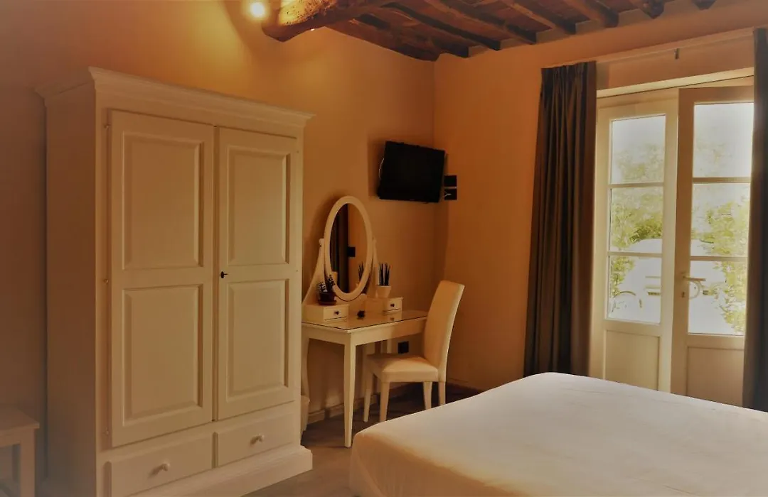 Il Tiglio Jacuzzi&Sauna-1