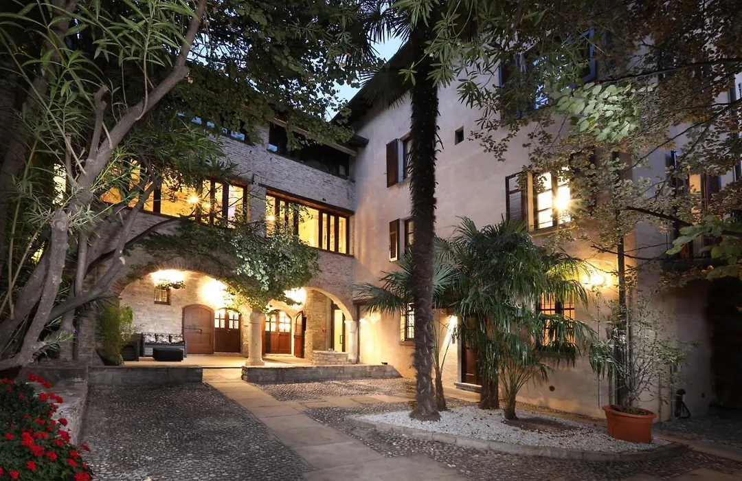 Suites&Atelier Lake Como-1