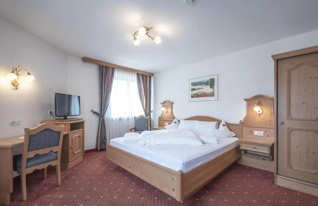 Hotel Garni Schneider-1