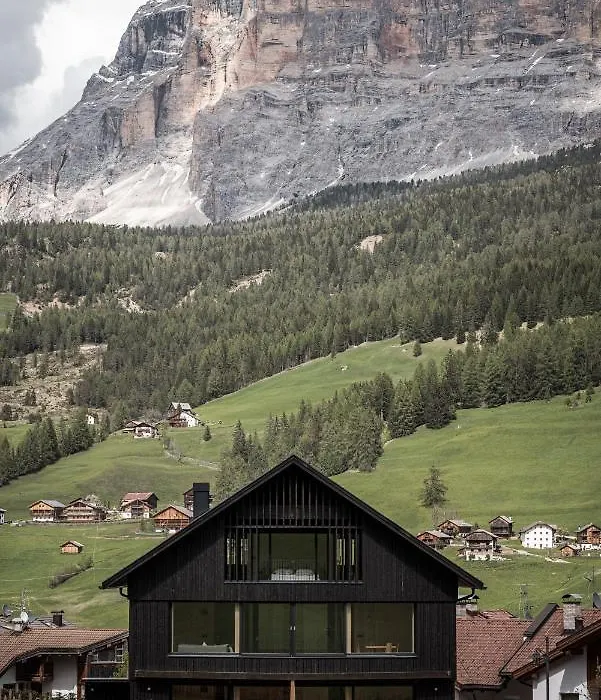 Larix Lodge-1