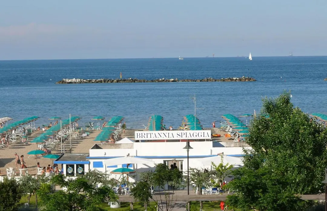 Hotel Britannia-1