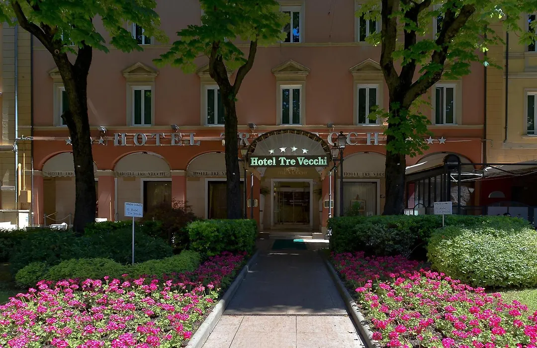 Zanhotel Tre Vecchi-1