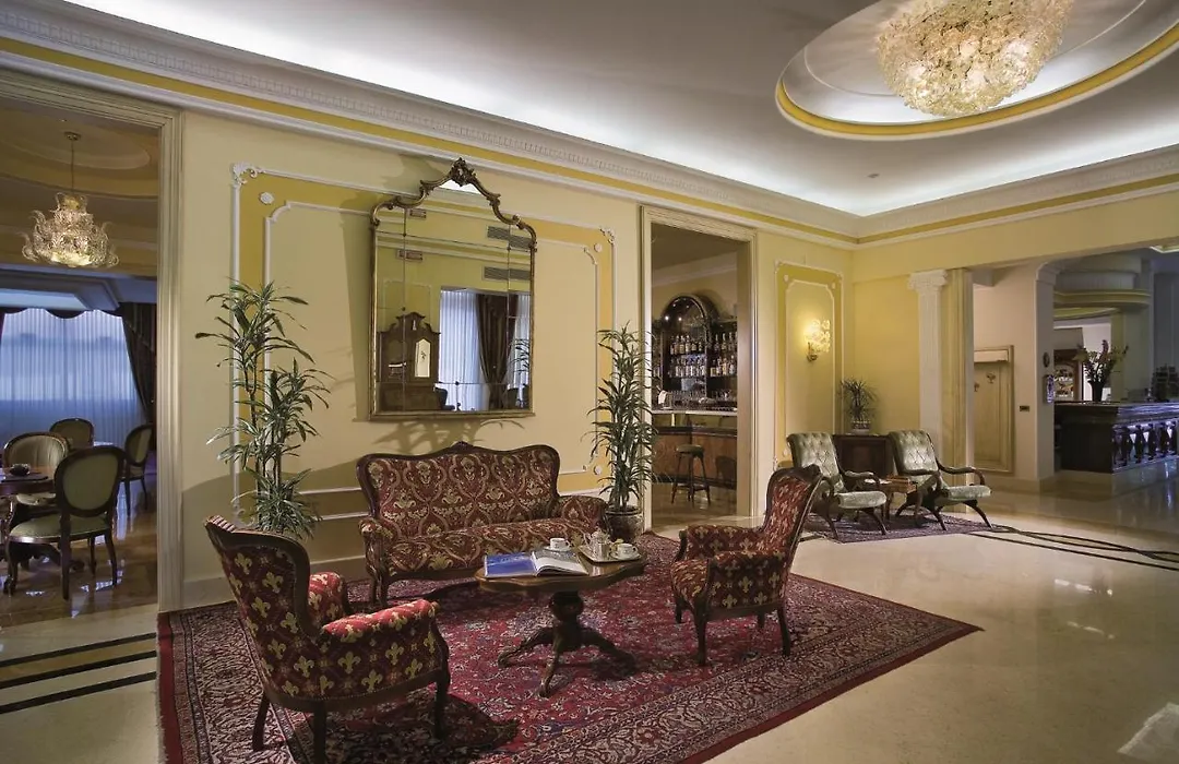 Palace Hotel Meggiorato-1