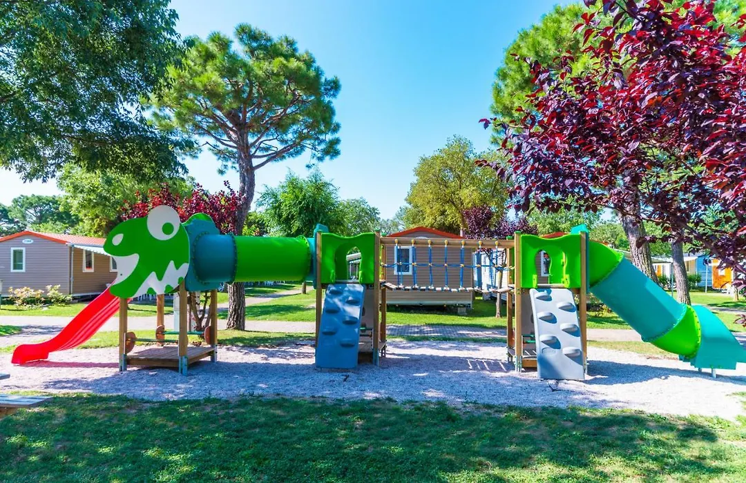 Del Garda Village And Camping-1
