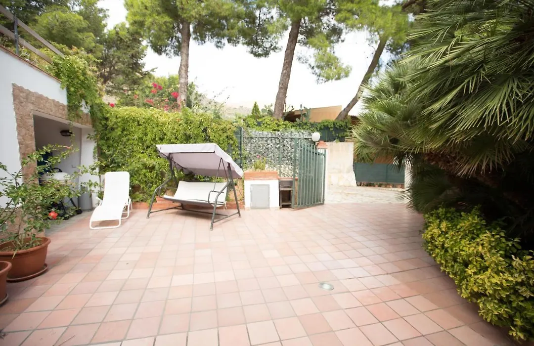 Appartamenti Cala Azzurra-1