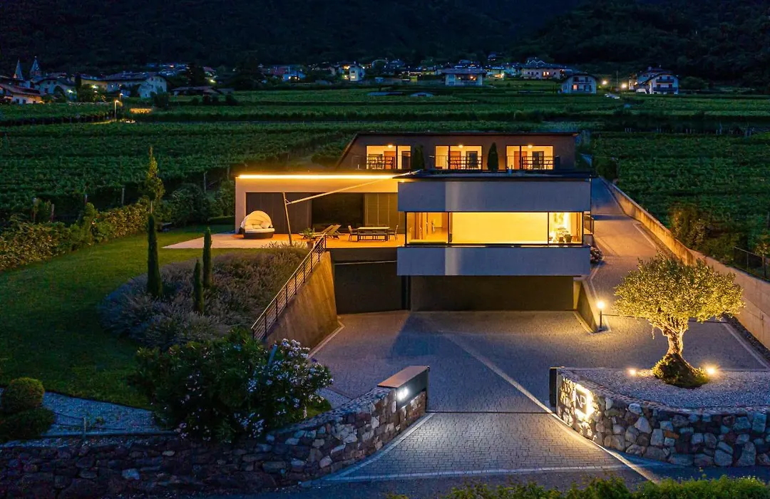 Villa Pernstich - Modern Apartments-1