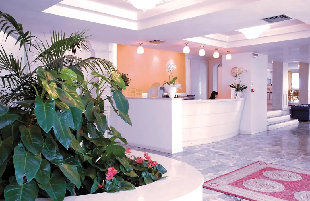 Metropolitan Family Hotel-1