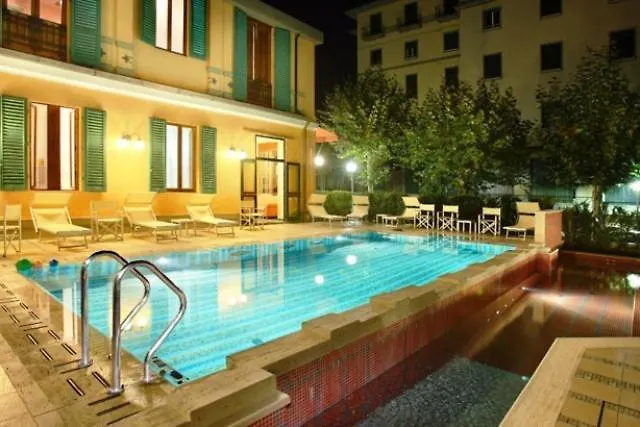 Hotel Maestoso-1
