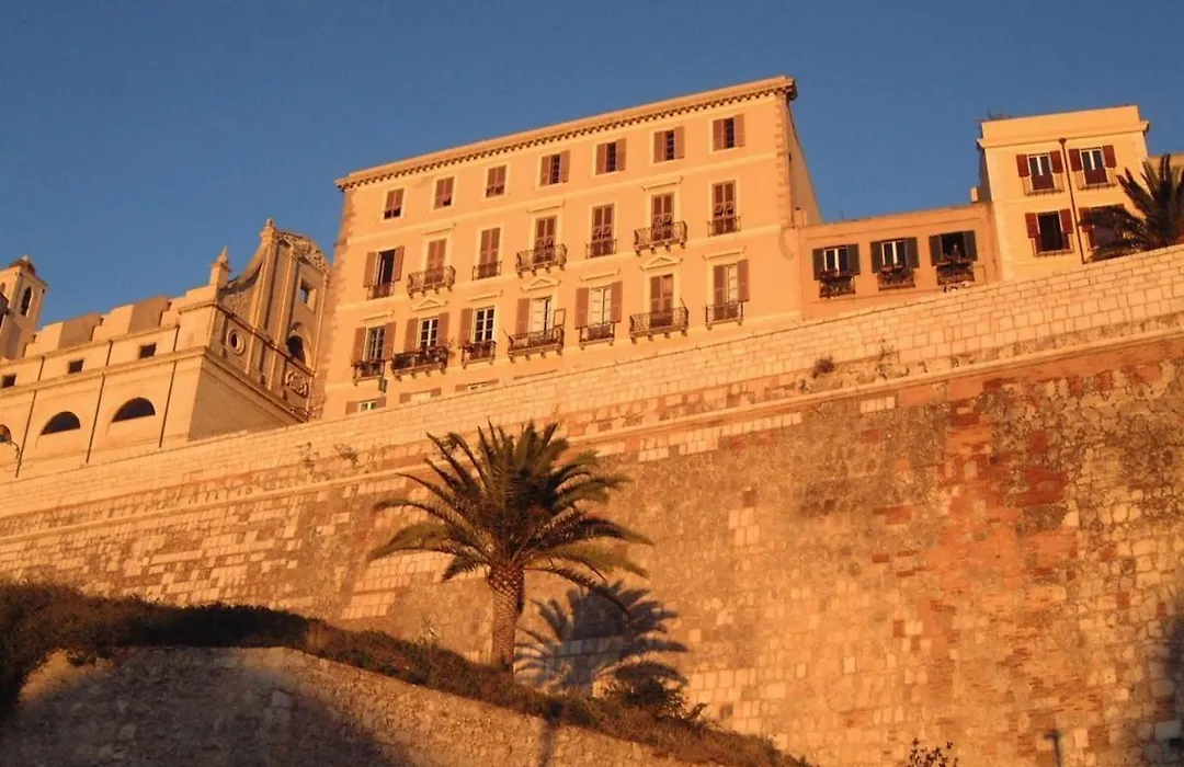 Eva Luxury Bastione-1