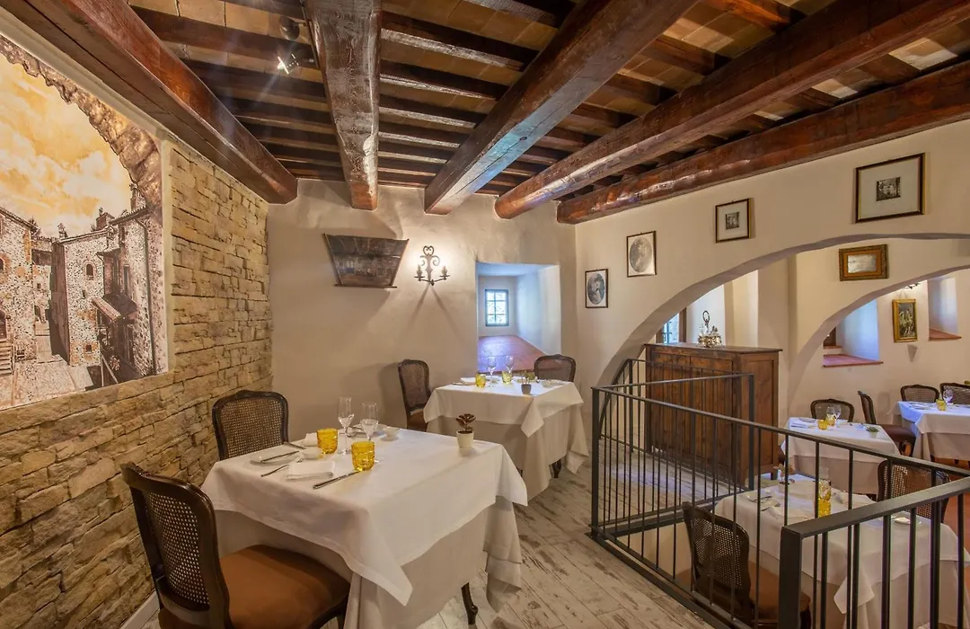 Borgo Petroro-1