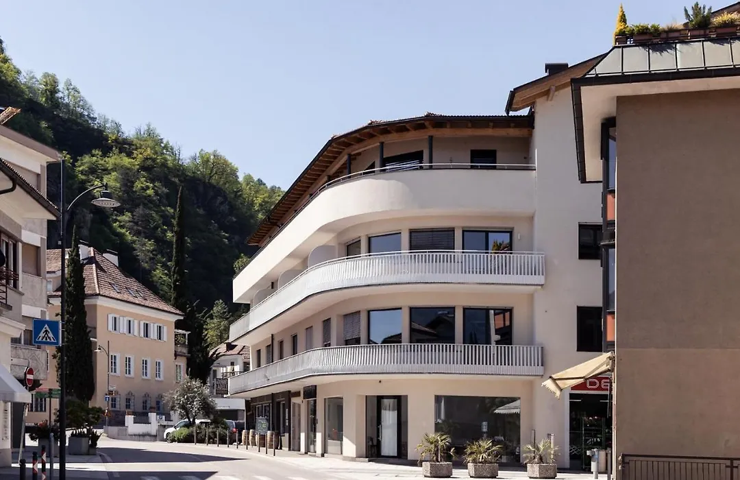 Mondschein Apartments-1