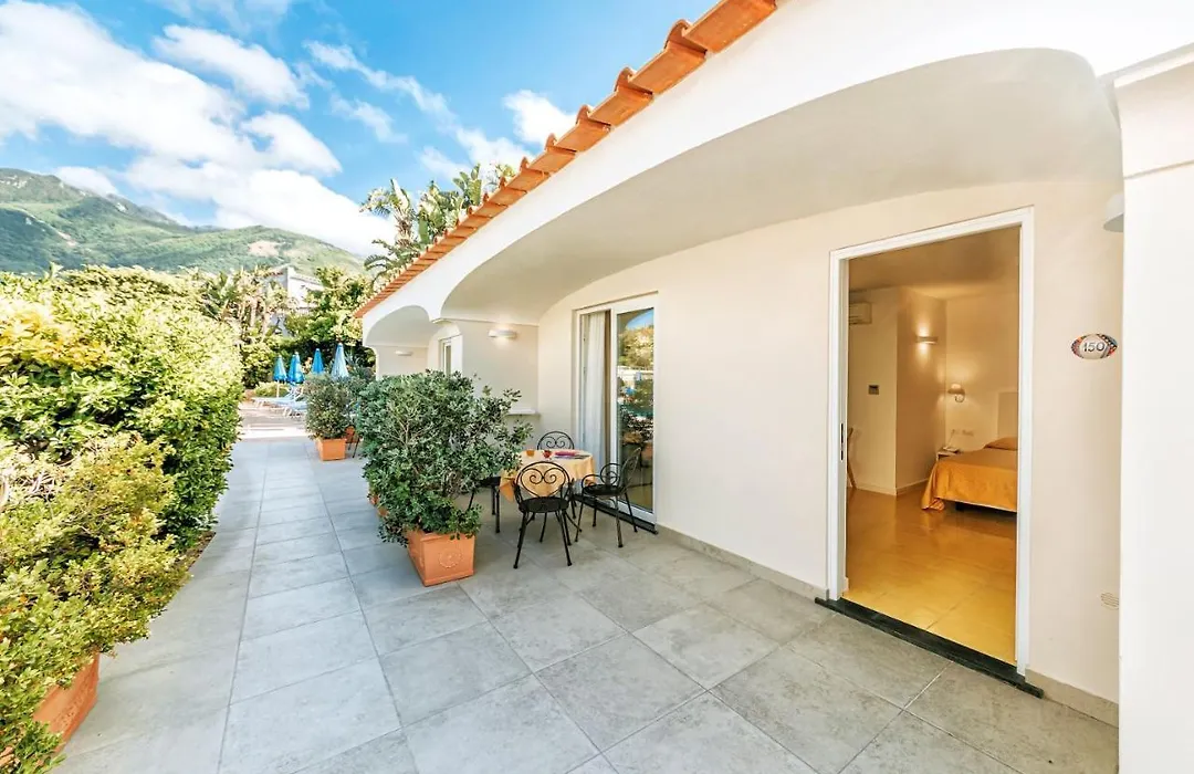 Le Canne Family Resort & Spa-1