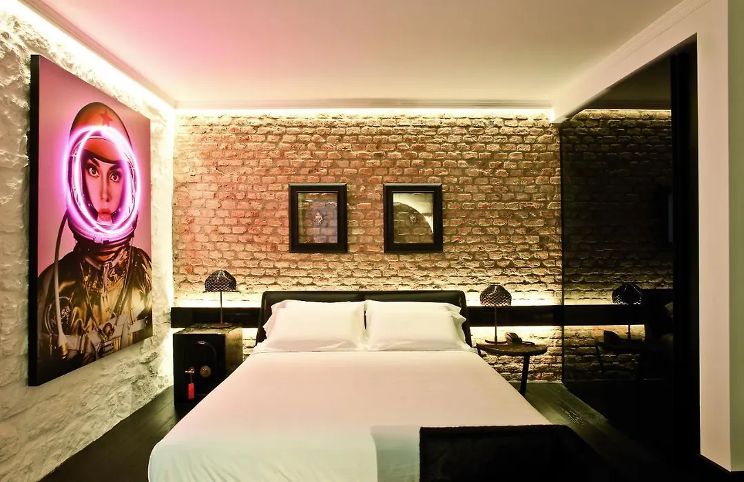 Areadocks Boutique Hotel-1