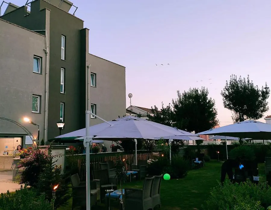 Hotel Calypso-1
