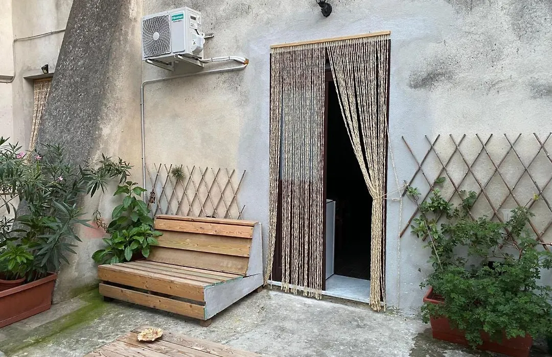Al Vicolo Stretto-1