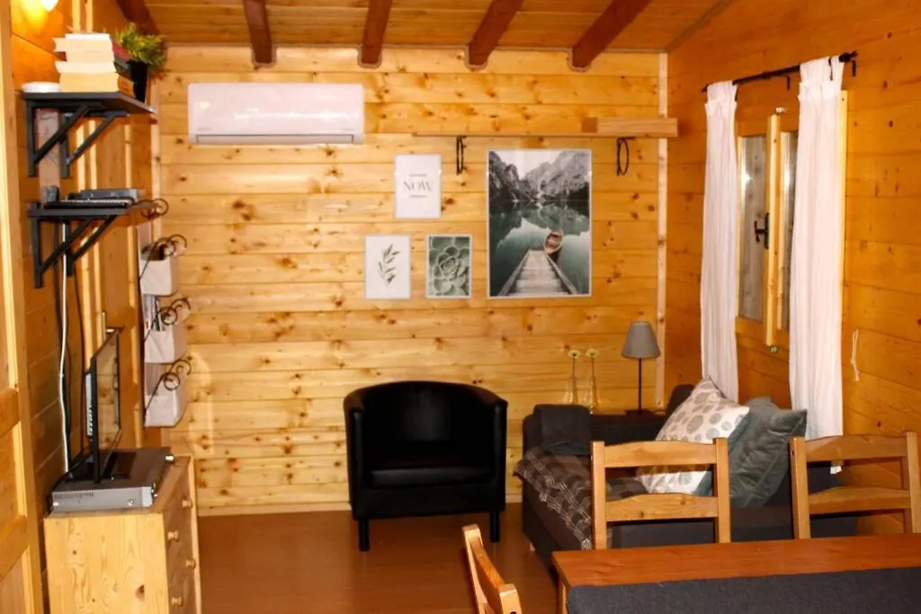Te Huur: 5 Persoons Chalet Aan Het Luganomeer-1