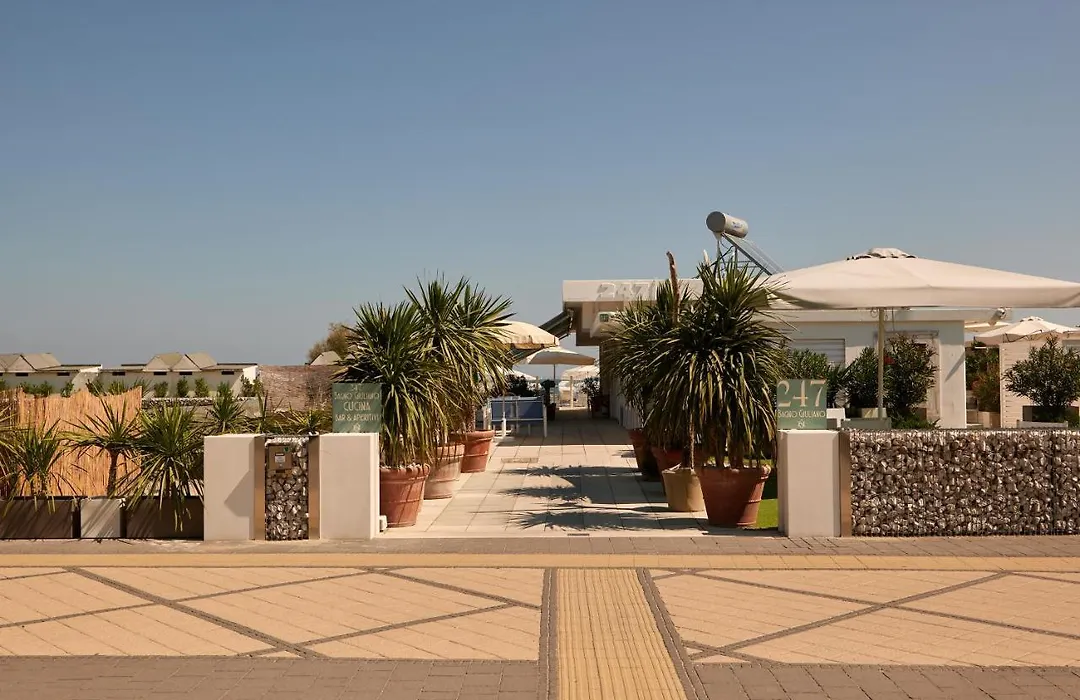 Hotel Saraceno Resort With Private Beach-1