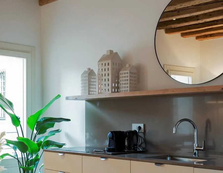 ELEGANCE ROOM - Aparta&Suite - Automatized Apartment-1