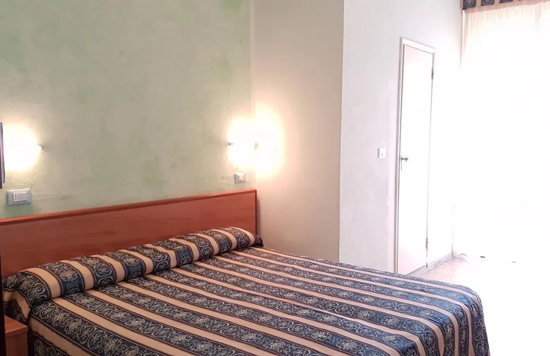 Hotel Promenade Universale-1