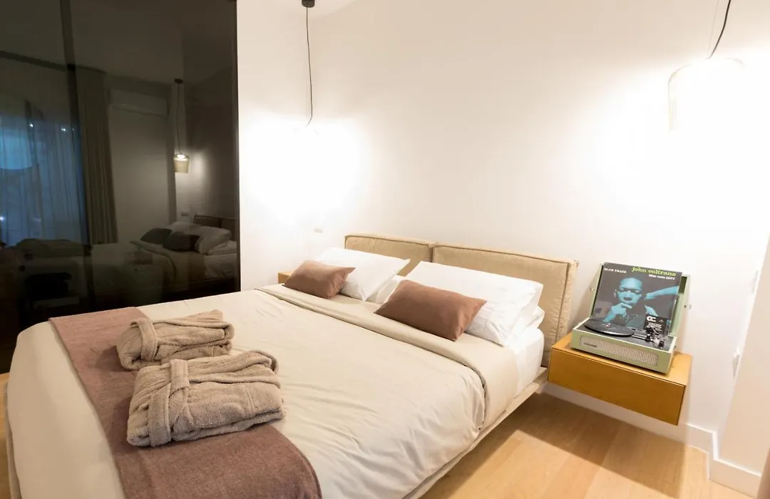 Db Home Experience-1
