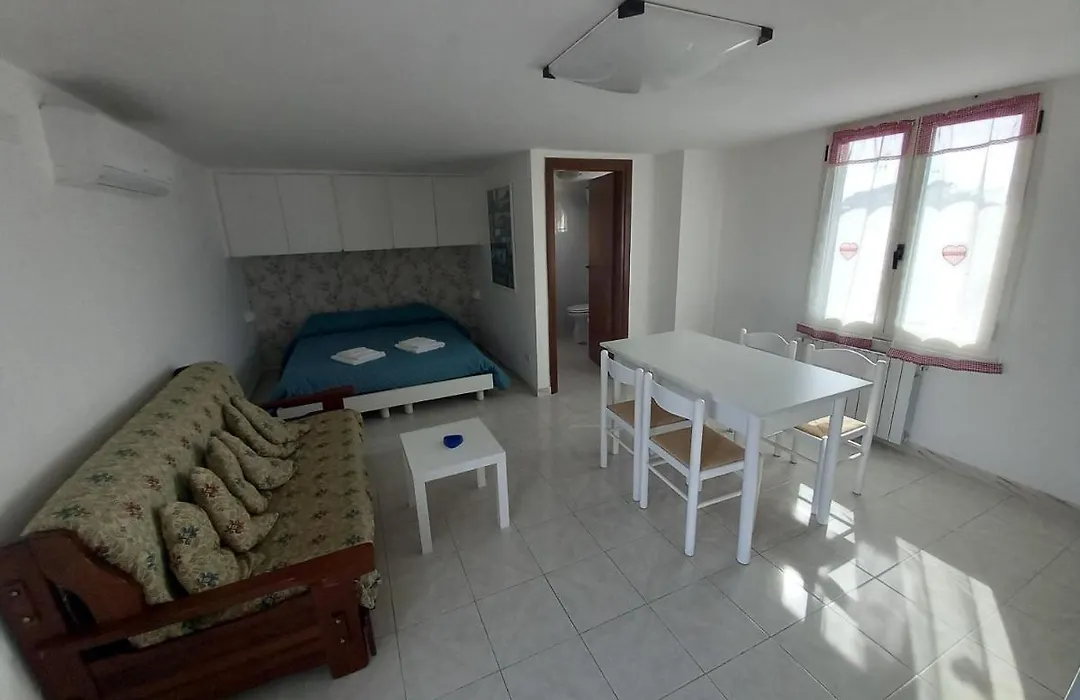 Casa Vacanza Marco Gianola Formia-1