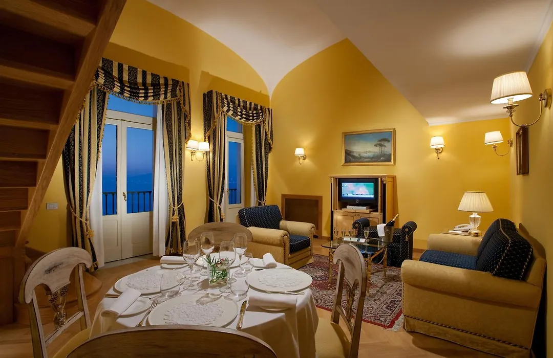 Imperial Hotel Tramontano-1