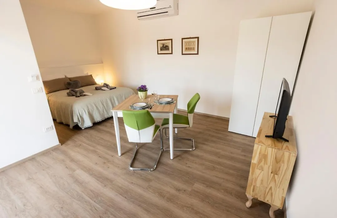 Borgoroma - Business & Apartments-1
