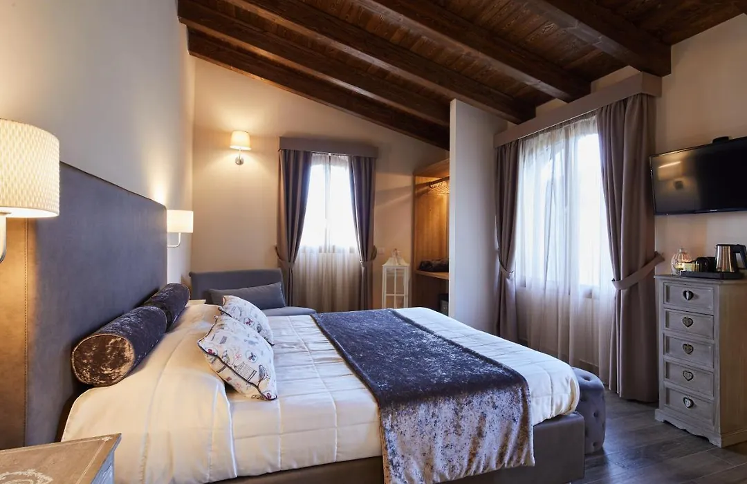 Il Castelluccio Country Resort-1