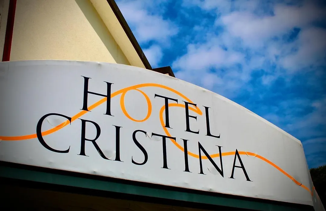 Hotel Cristina-1