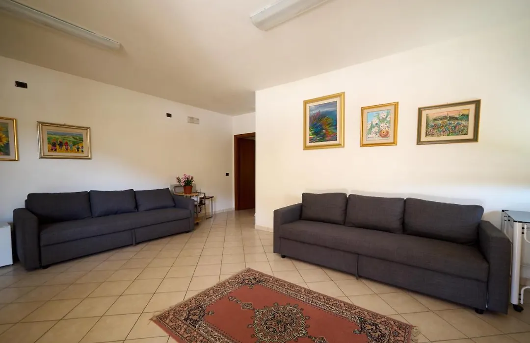 Albergo Shine-1