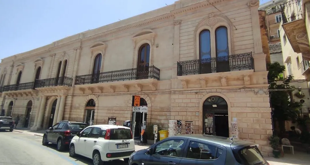 Palazzo Santa Rosalia-1