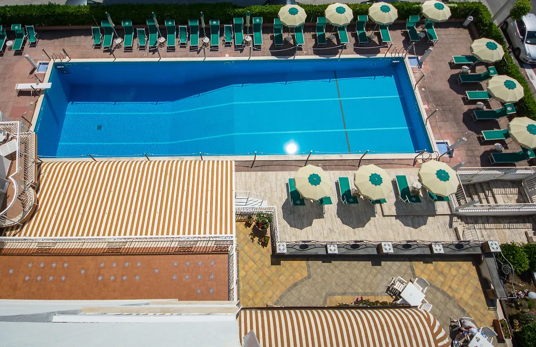 Hotel Pietra Di Luna-1