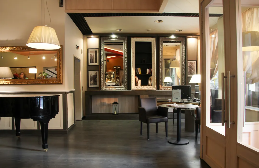 Hotel Italia-1