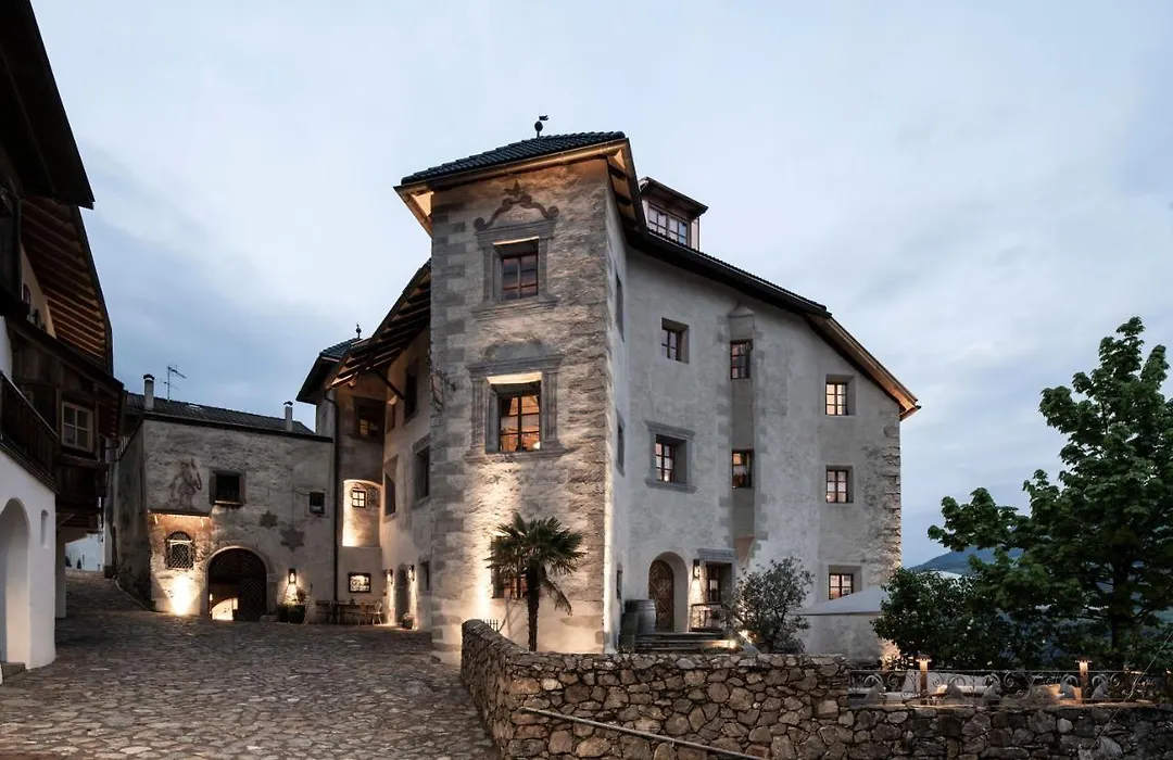 Hotel Ansitz Steinbock-1