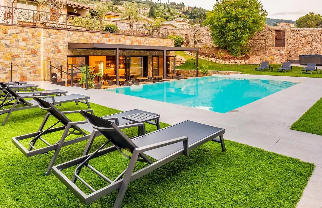 Relais Limonaia - Suites & Garden Spa-1