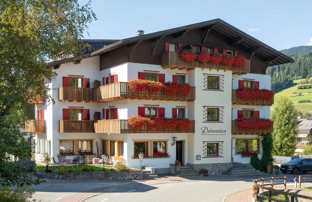 Hotel Dolomiten-1