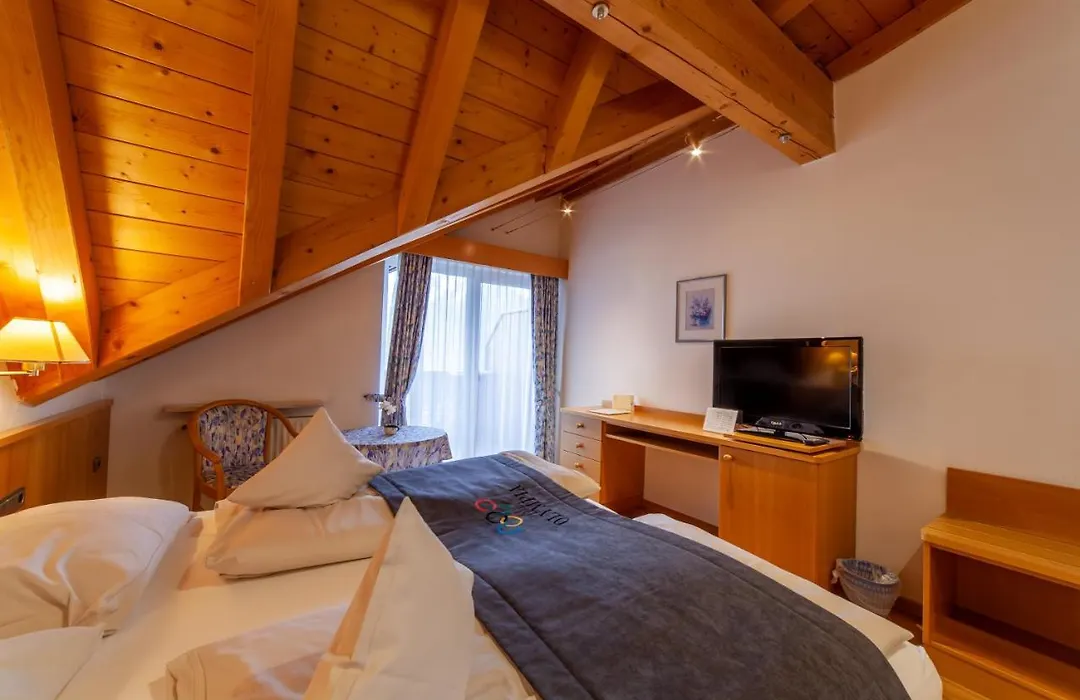 Fruehstuecks-Hotel Olympia-1