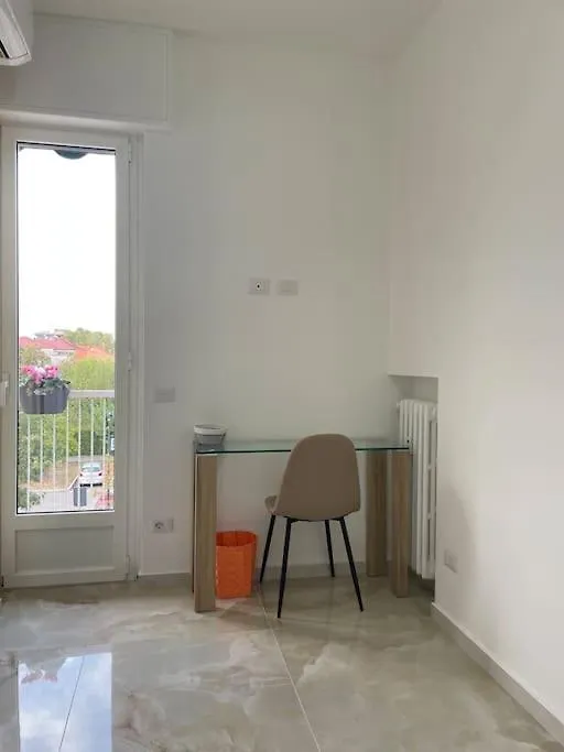 Appartamento confortevole M.I. Casa-1