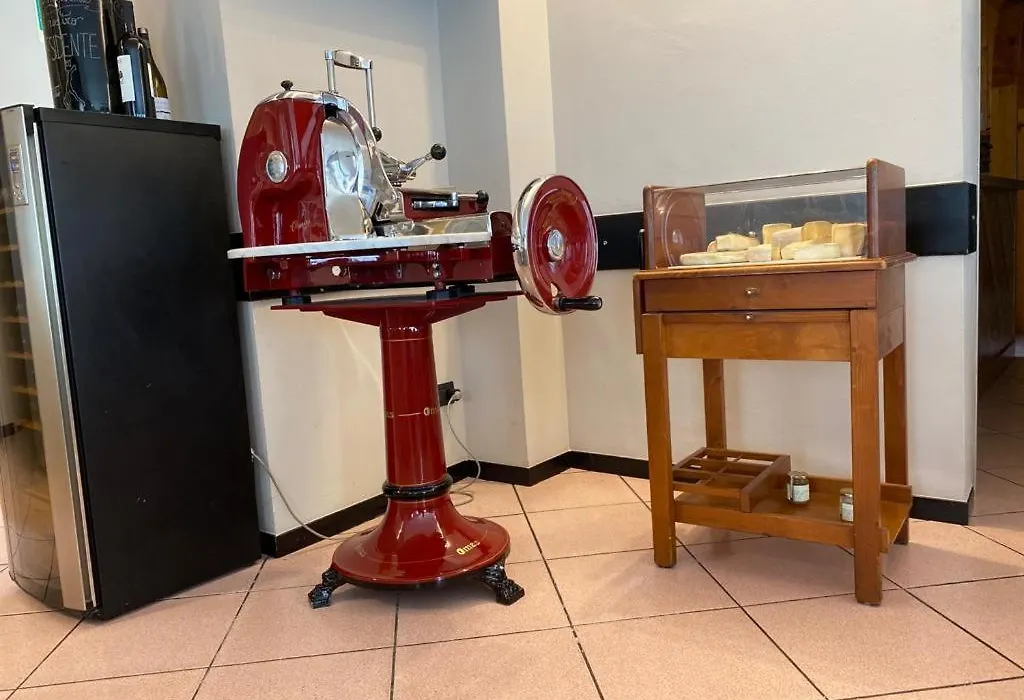 Albergo del mera-ristorante da Lui-1