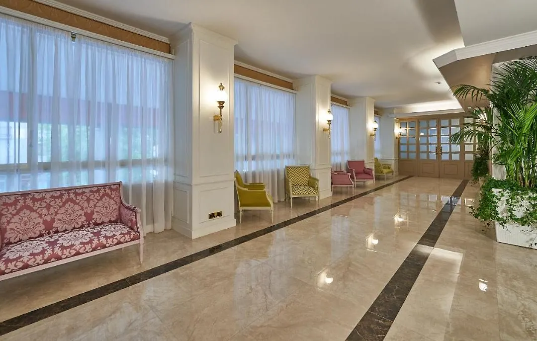 Hotel Astoria-1