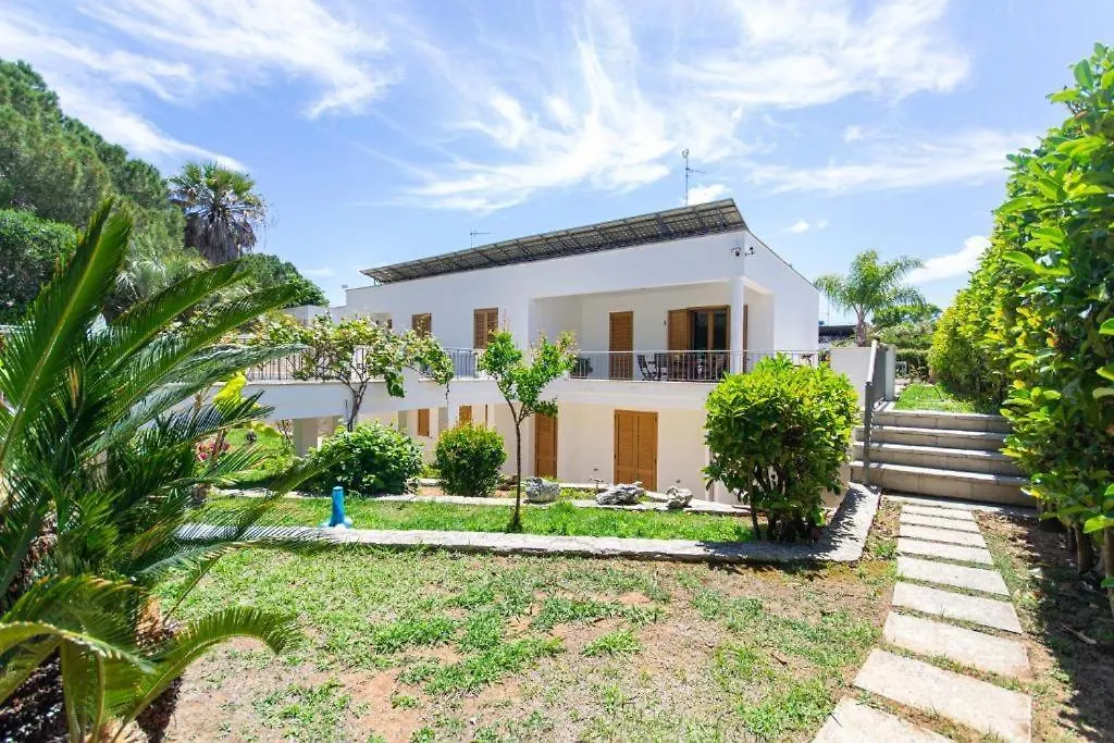 Blue Area Apartments - Fromhometosalento-1